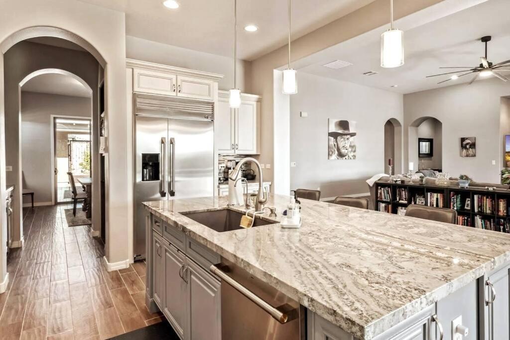 Phoenix Home With Heated Pool, Desert Views & Hot Tub Anthem Exterior foto